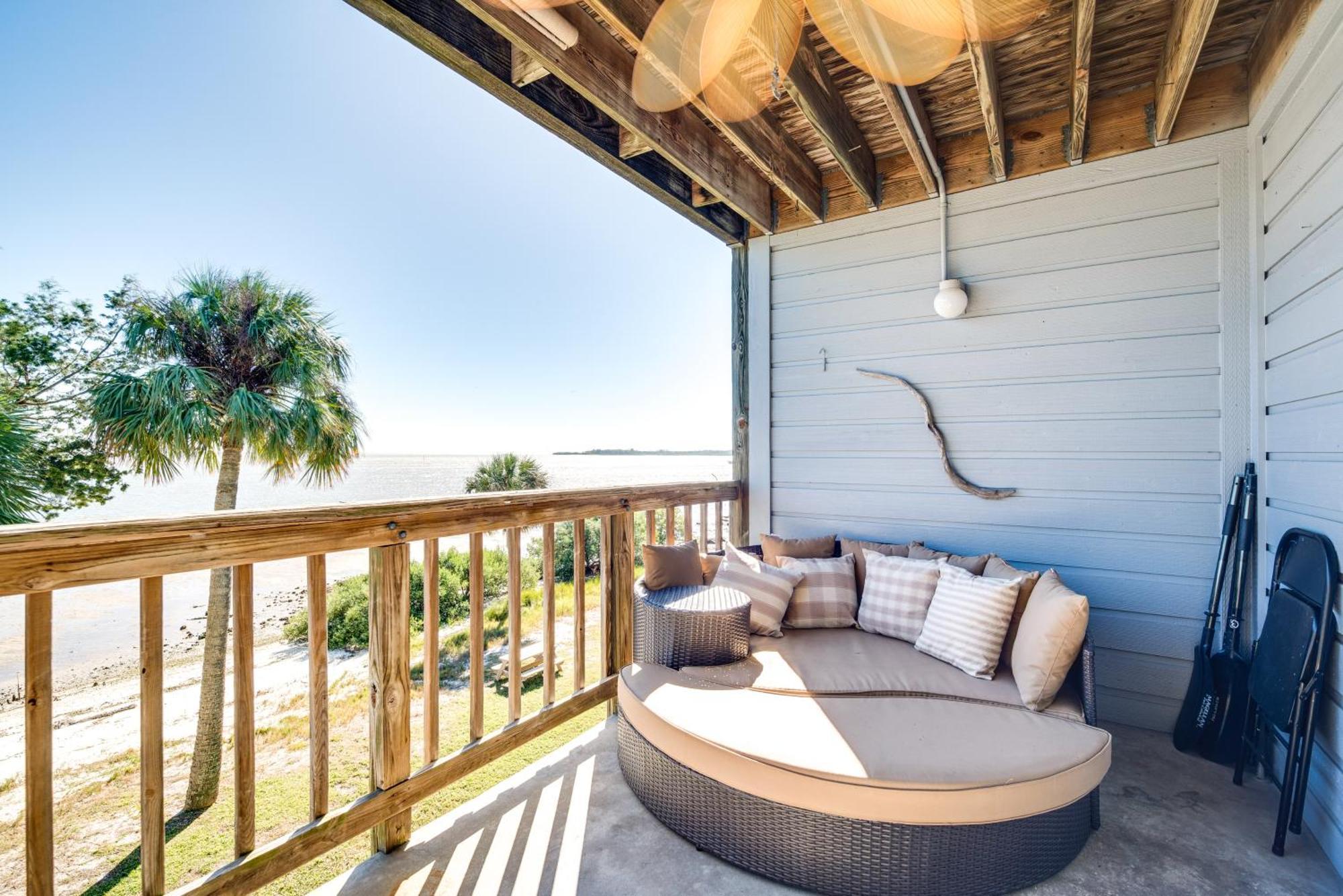 Cedar Key Condo With Balcony And Gulf Views! Exterior foto